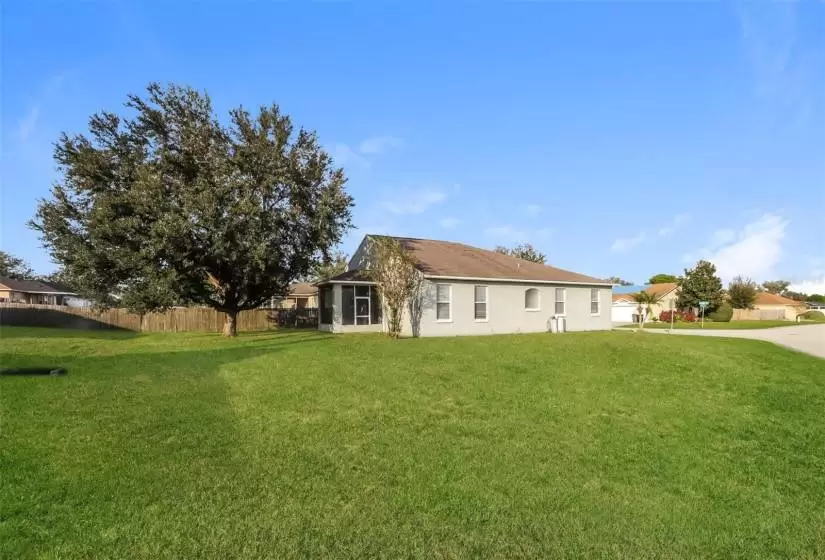 7402 GINGKO AVENUE, LAKELAND, Florida 33810, 4 Bedrooms Bedrooms, ,2 BathroomsBathrooms,Single Family Residence,For Sale,GINGKO,MFRO6258552