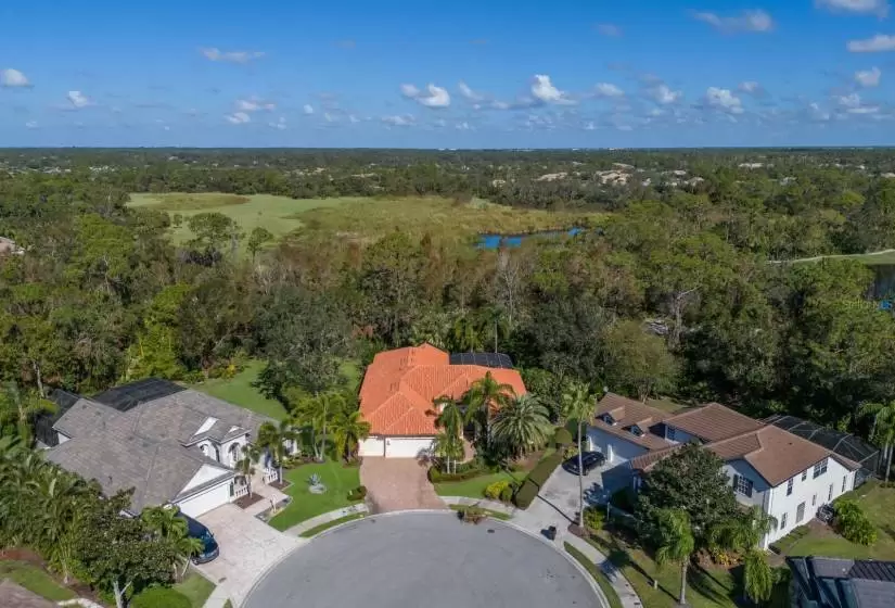 7704 WESTON COURT, LAKEWOOD RANCH, Florida 34202, 5 Bedrooms Bedrooms, ,3 BathroomsBathrooms,Single Family Residence,For Sale,WESTON,MFRA4629607